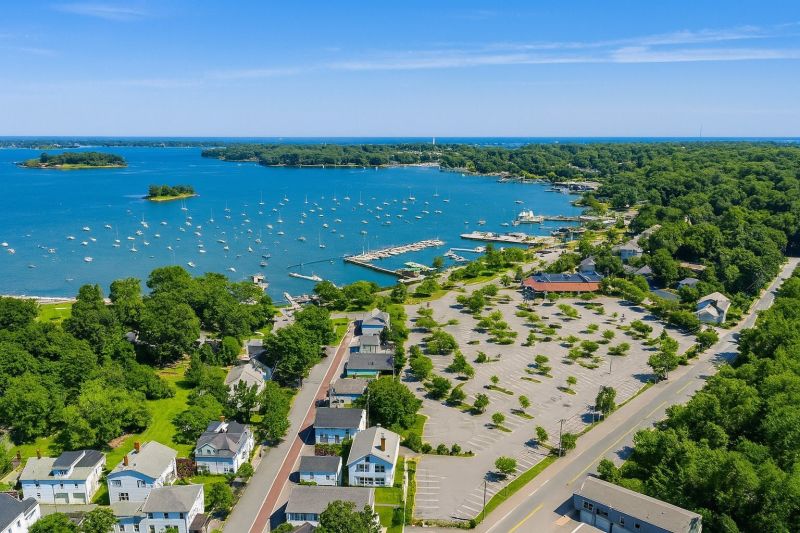 Best Bathroom Remodeling pros in Crown Point, IN